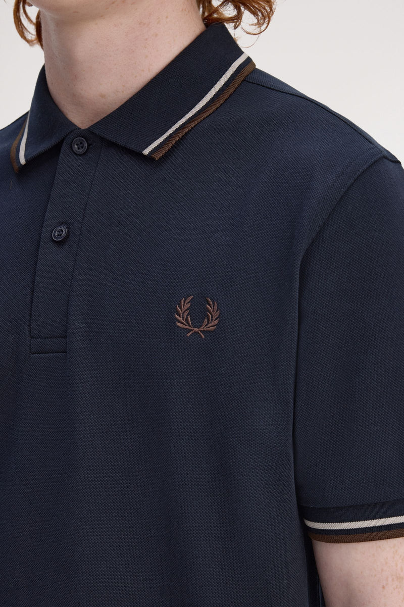 TWIN TIPPED FRED PERRY SHIRT