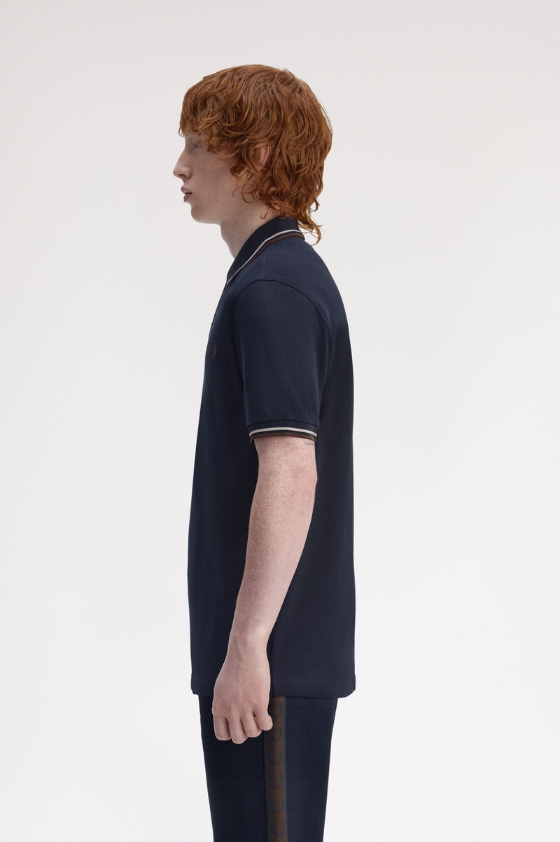 TWIN TIPPED FRED PERRY SHIRT