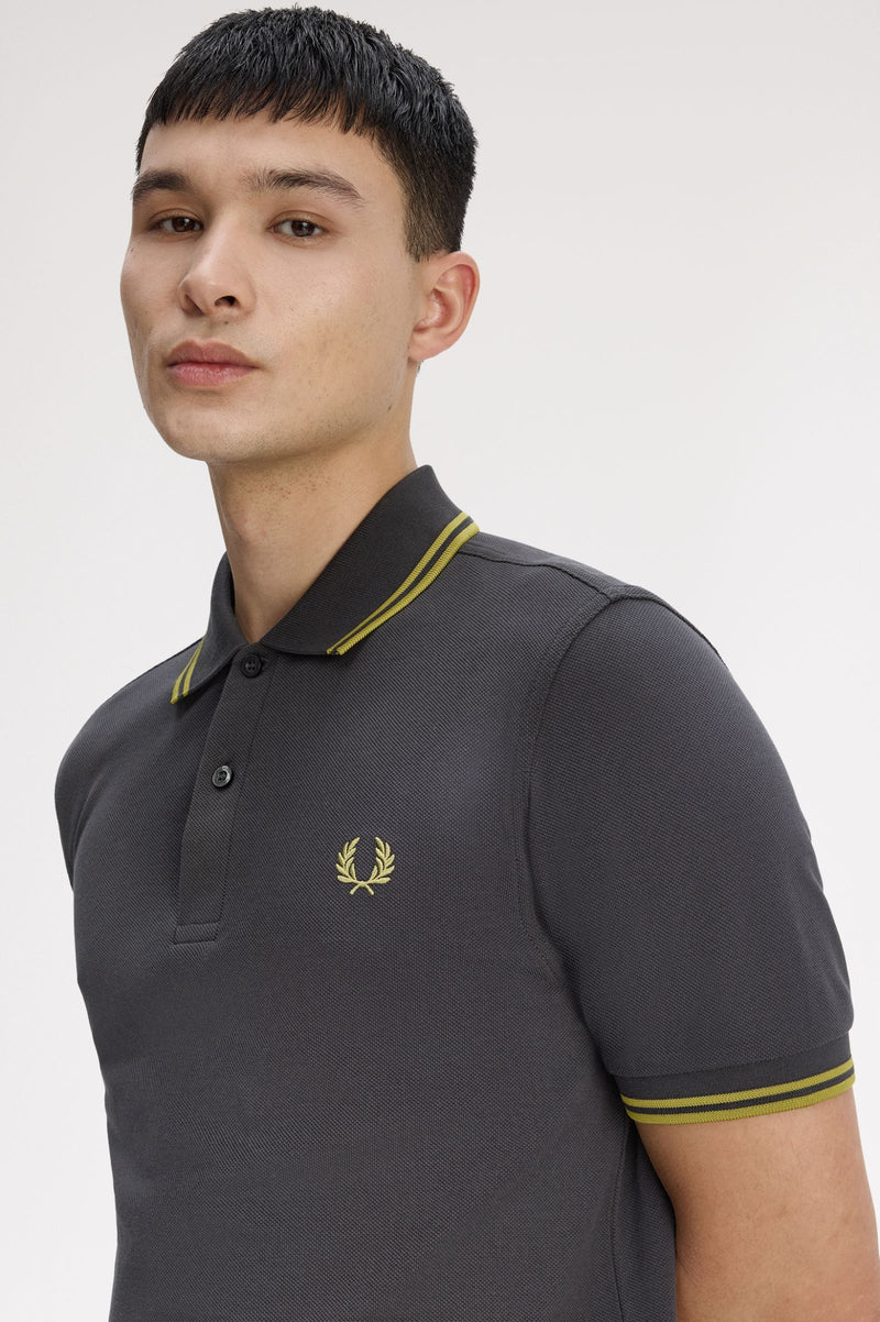 TWIN TIPPED FRED PERRY SHIRT