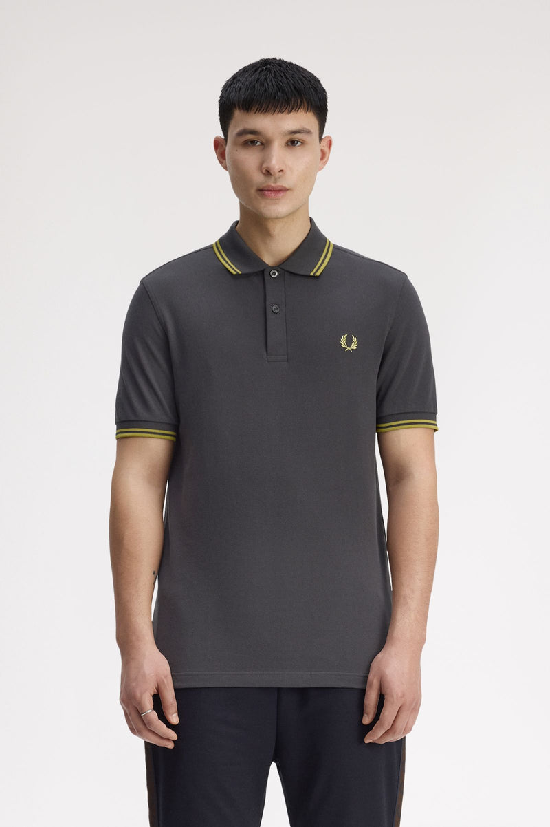 TWIN TIPPED FRED PERRY SHIRT