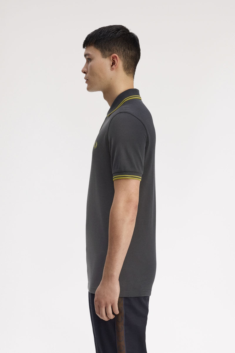 TWIN TIPPED FRED PERRY SHIRT