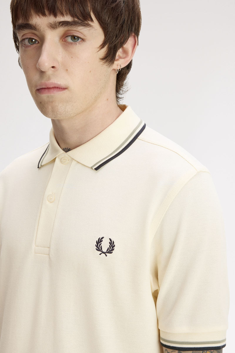 TWIN TIPPED FRED PERRY SHIRT
