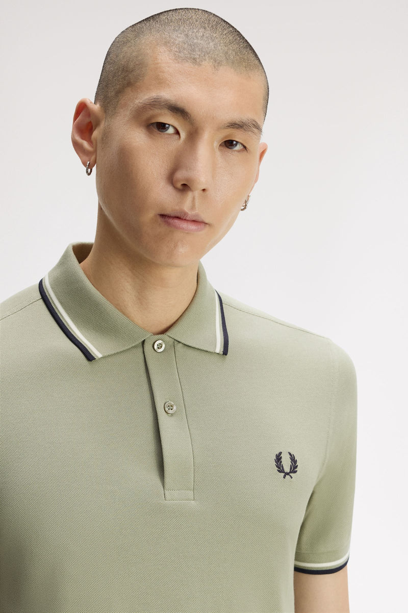 TWIN TIPPED FRED PERRY SHIRT