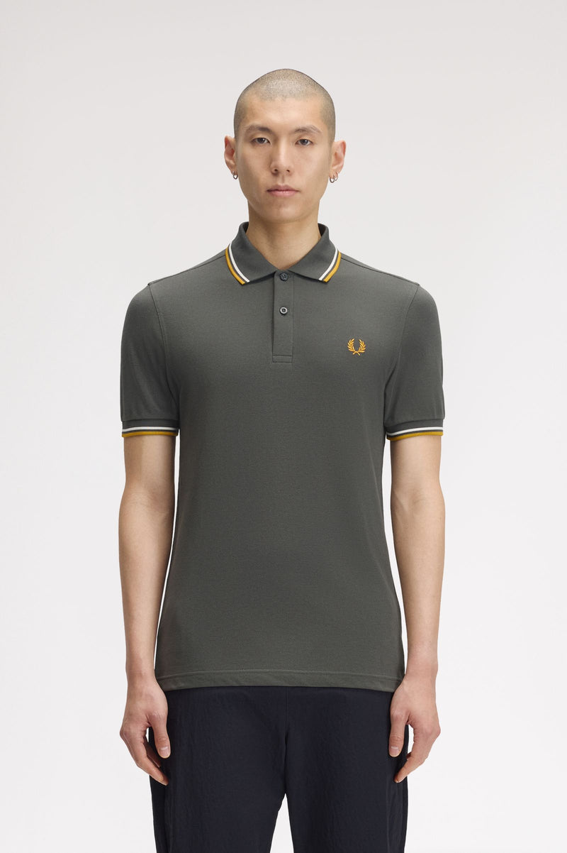TWIN TIPPED FRED PERRY SHIRT