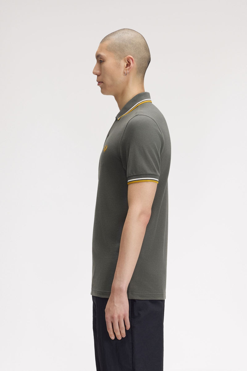TWIN TIPPED FRED PERRY SHIRT