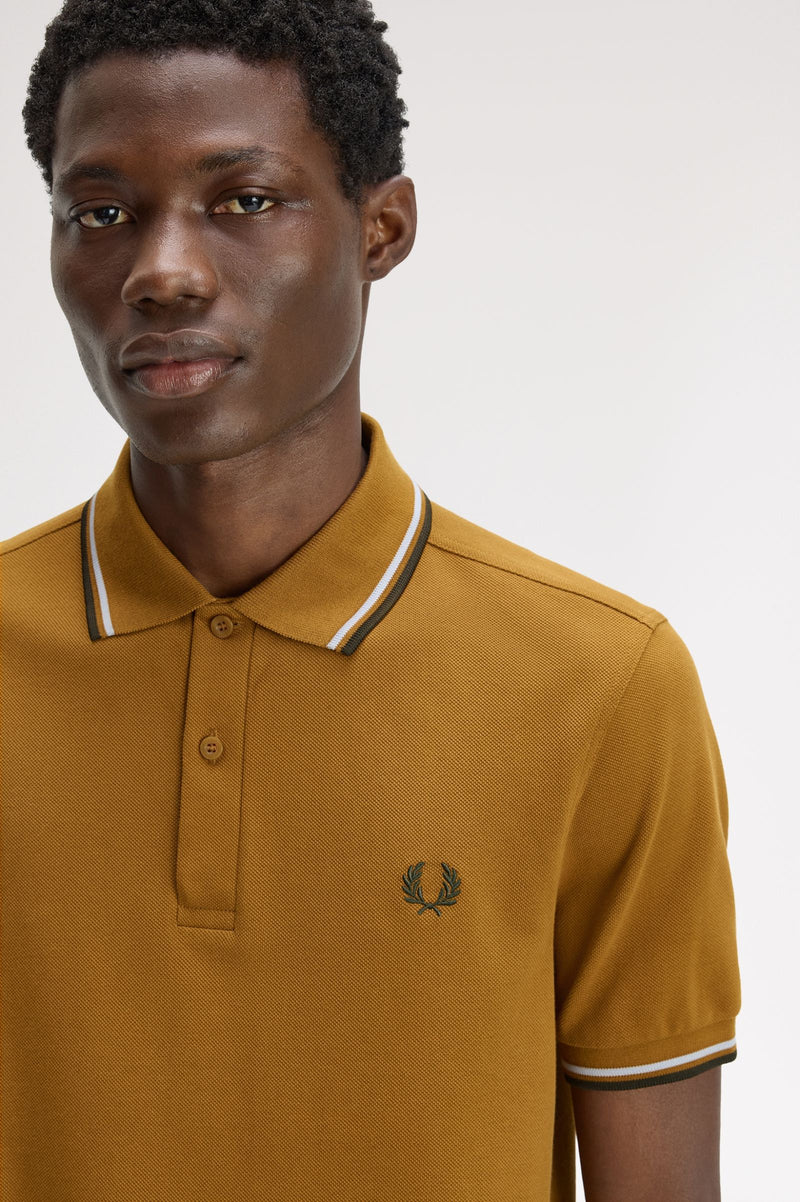TWIN TIPPED FRED PERRY SHIRT