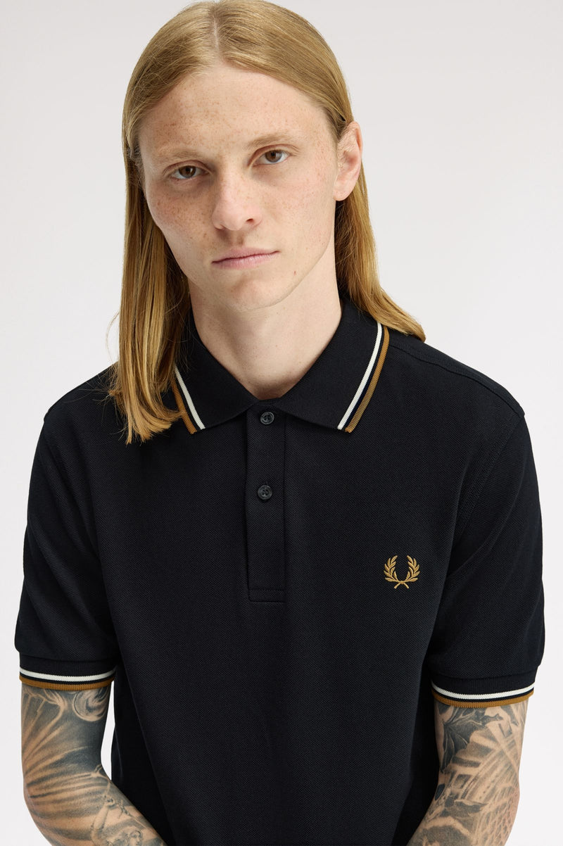 TWIN TIPPED FRED PERRY SHIRT