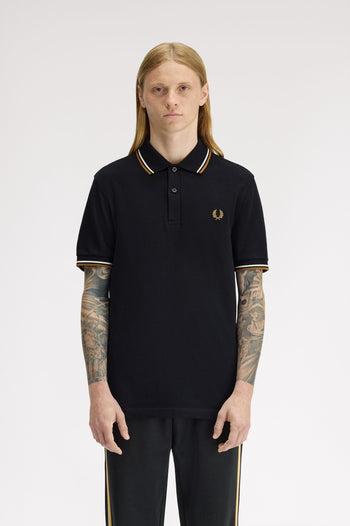 TWIN TIPPED FRED PERRY SHIRT