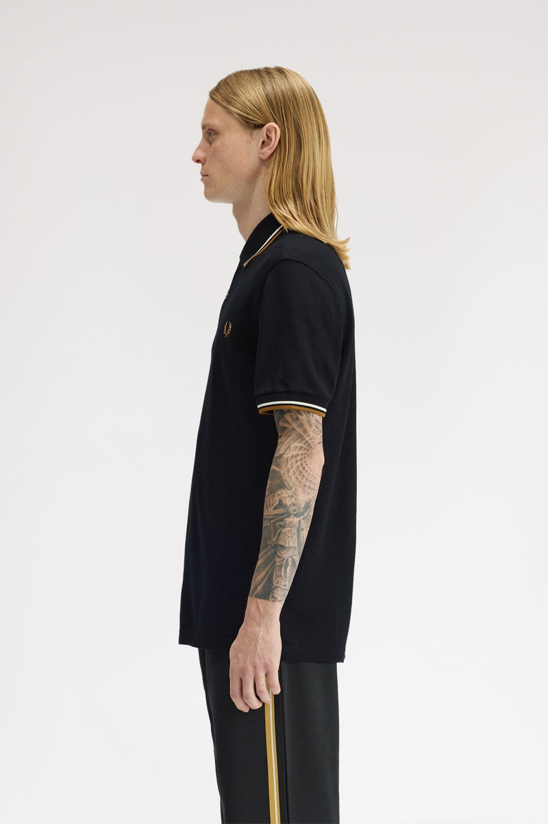 TWIN TIPPED FRED PERRY SHIRT