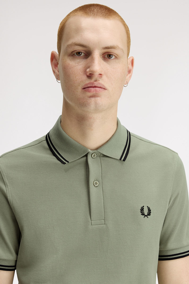 TWIN TIPPED FRED PERRY SHIRT