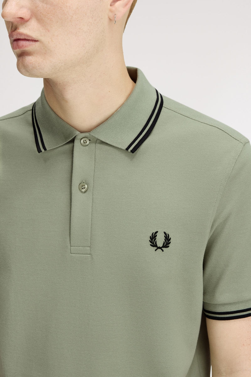 TWIN TIPPED FRED PERRY SHIRT