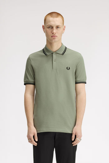 TWIN TIPPED FRED PERRY SHIRT
