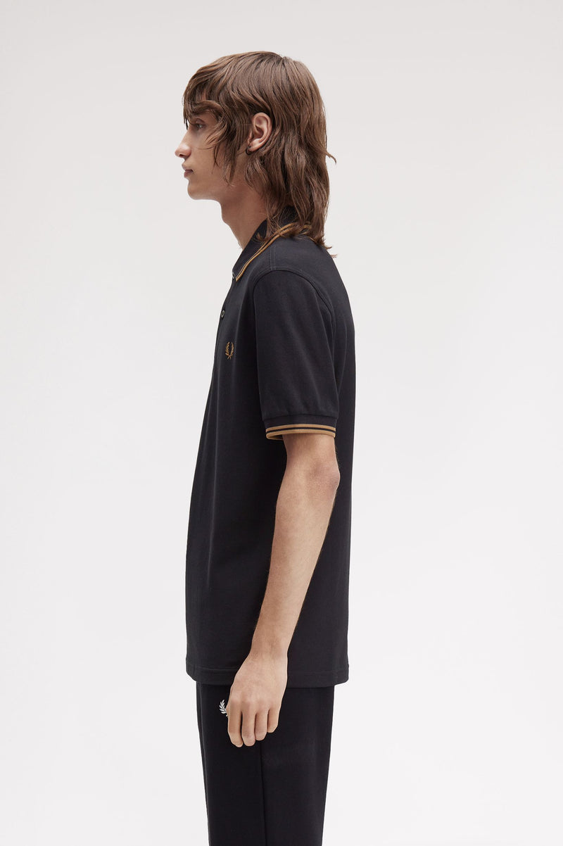 TWIN TIPPED FRED PERRY SHIRT