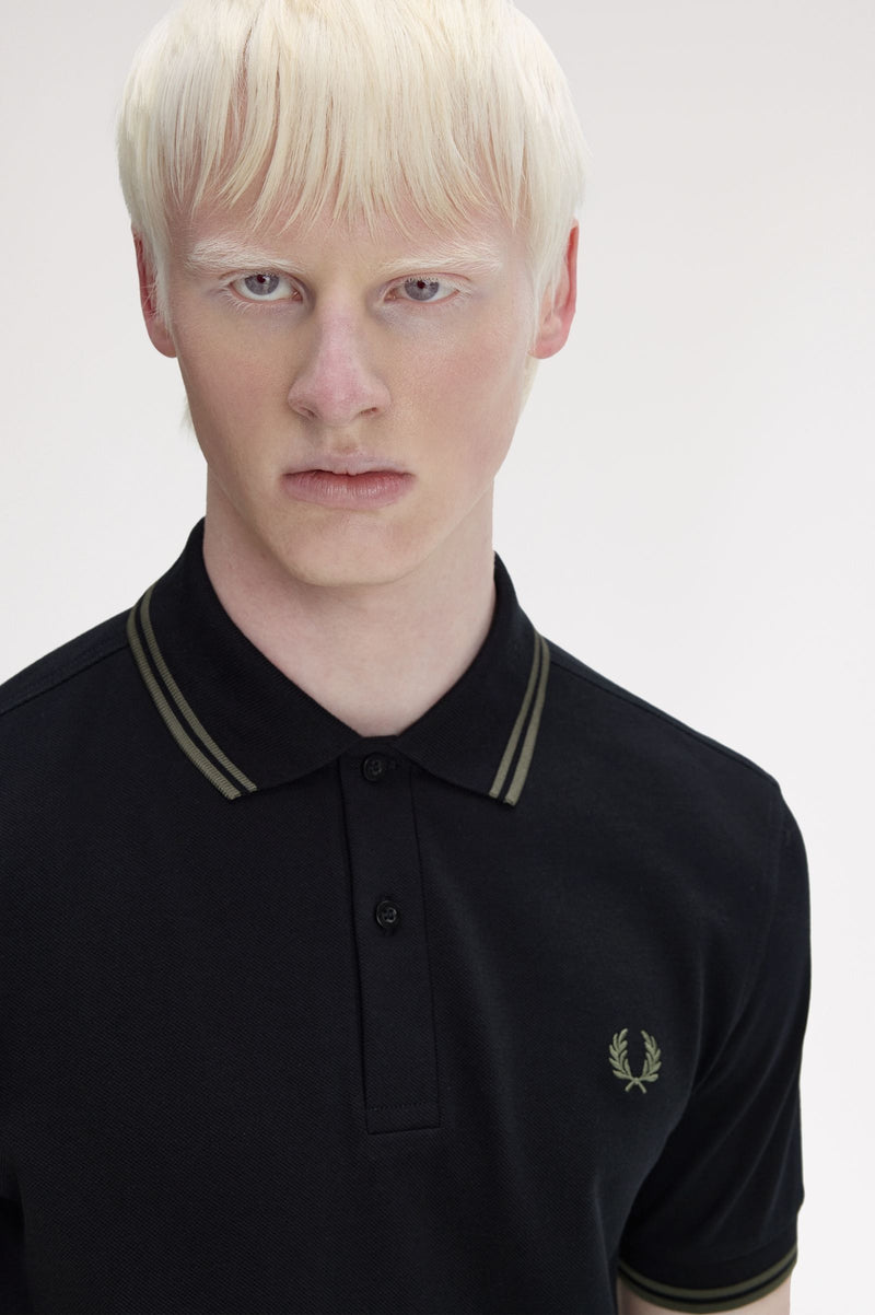 TWIN TIPPED FRED PERRY SHIRT