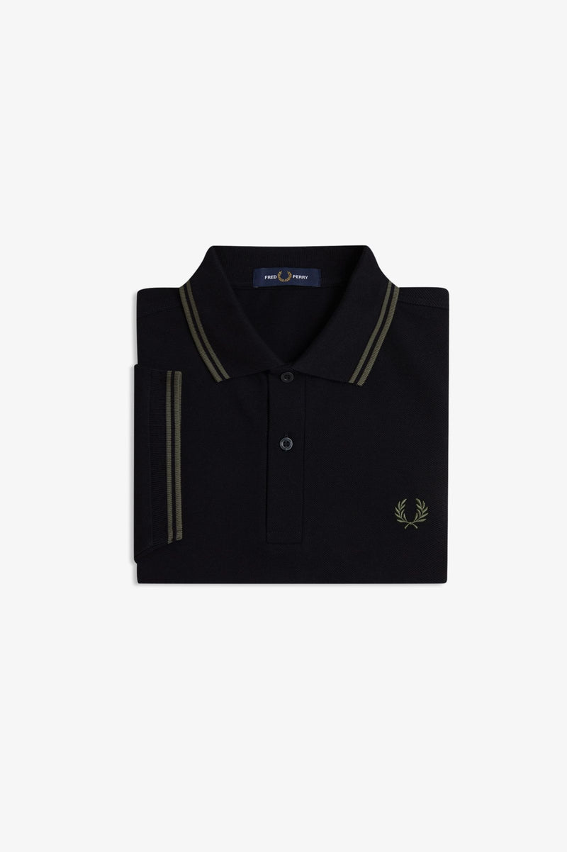 TWIN TIPPED FRED PERRY SHIRT