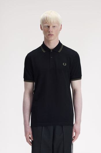 TWIN TIPPED FRED PERRY SHIRT