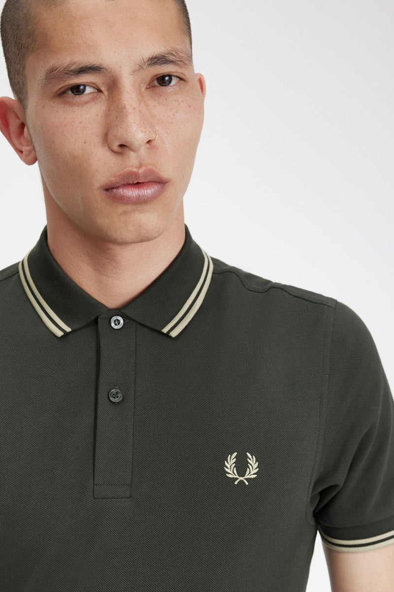 TWIN TIPPED FRED PERRY SHIRT