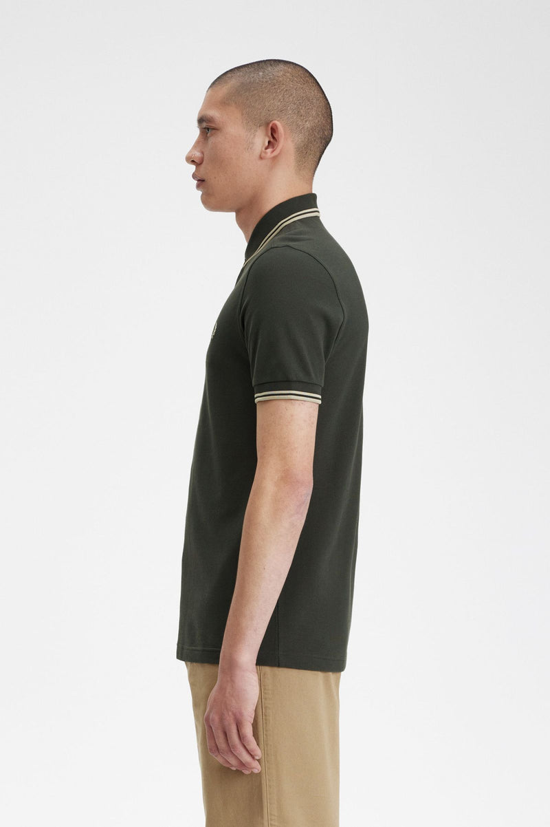 TWIN TIPPED FRED PERRY SHIRT