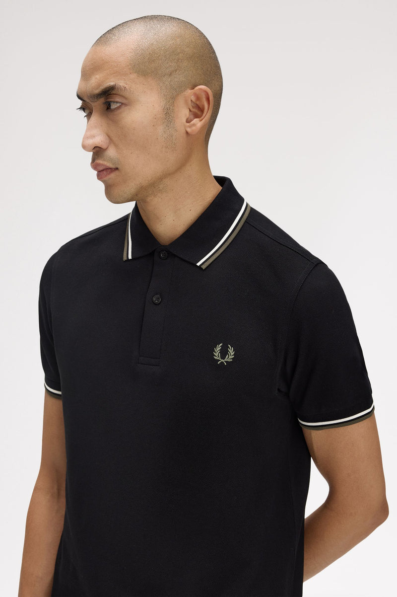 TWIN TIPPED FRED PERRY SHIRT