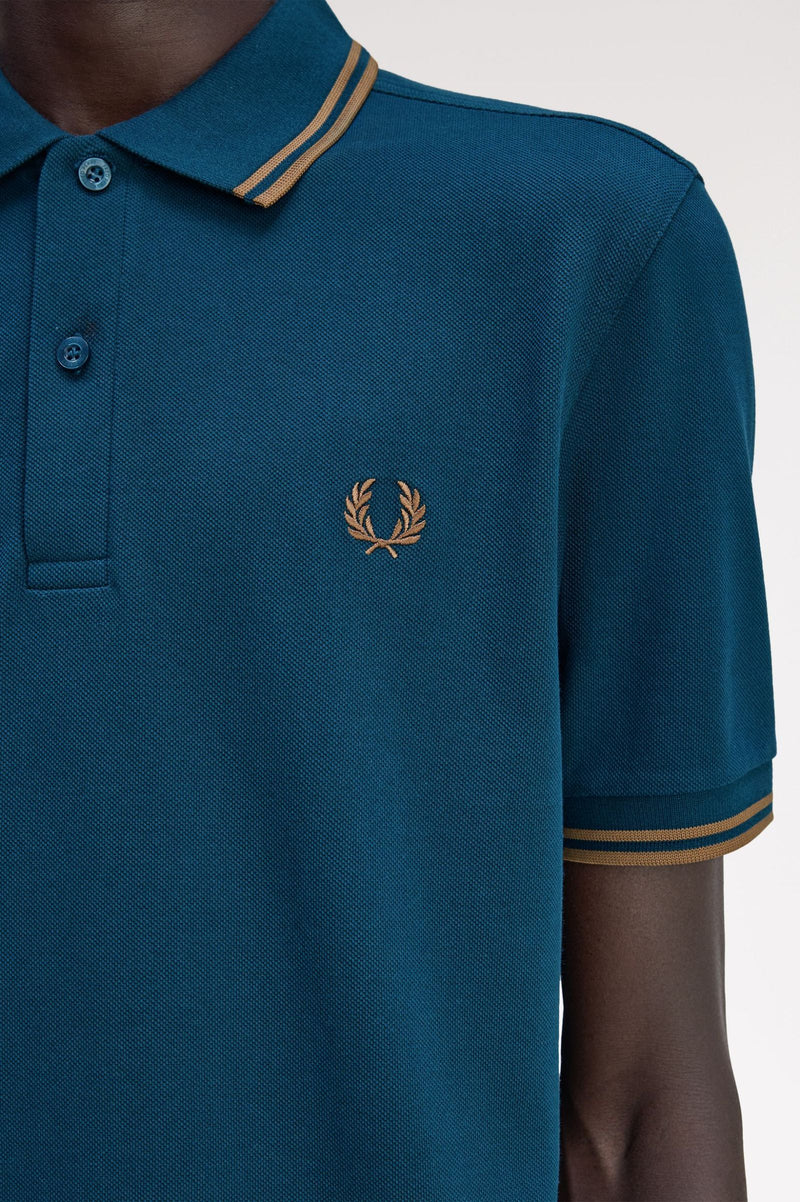 TWIN TIPPED FRED PERRY SHIRT
