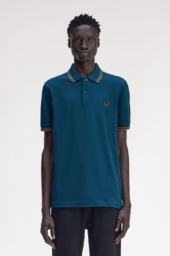 TWIN TIPPED FRED PERRY SHIRT