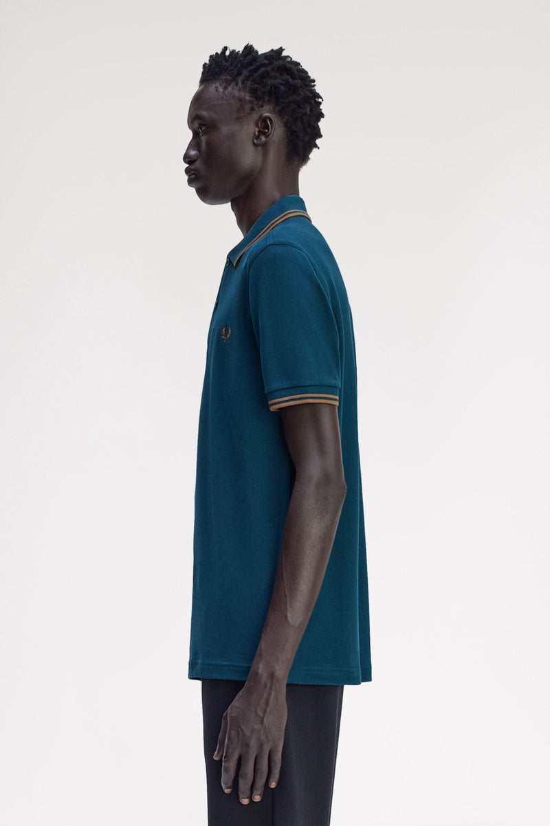 TWIN TIPPED FRED PERRY SHIRT