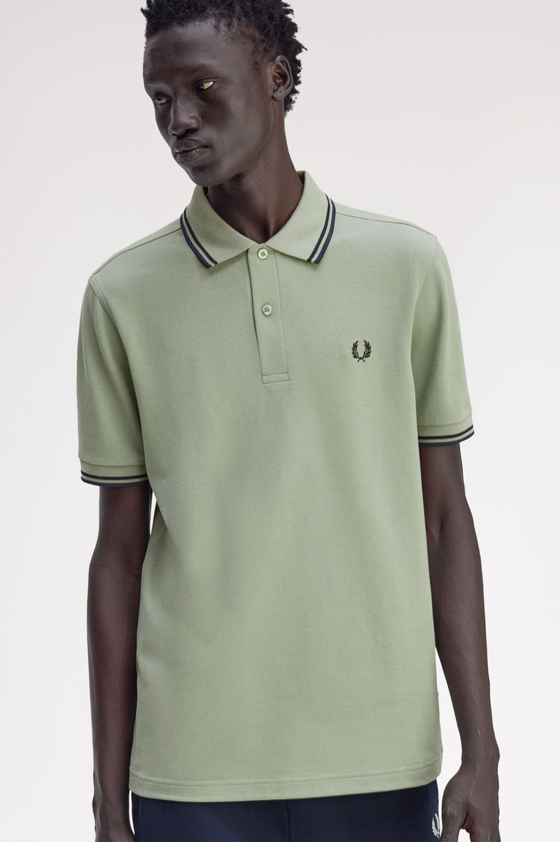 TWIN TIPPED FRED PERRY SHIRT