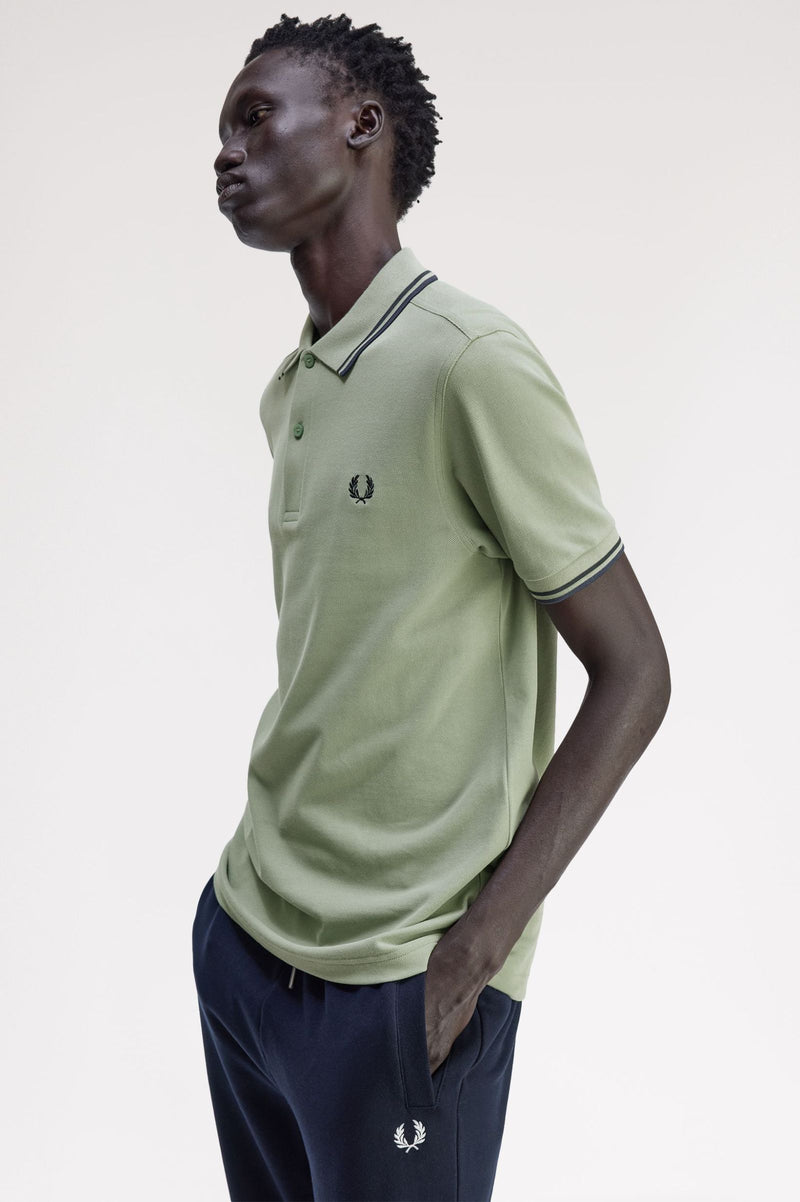 TWIN TIPPED FRED PERRY SHIRT