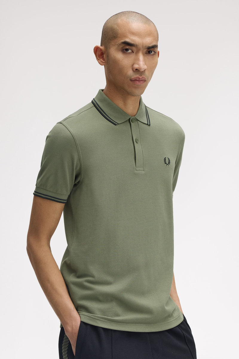 TWIN TIPPED FRED PERRY SHIRT
