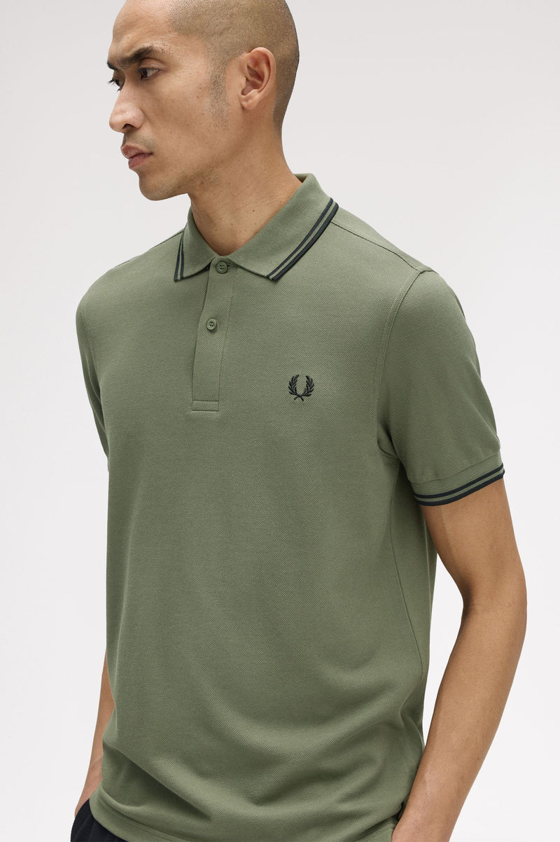 TWIN TIPPED FRED PERRY SHIRT