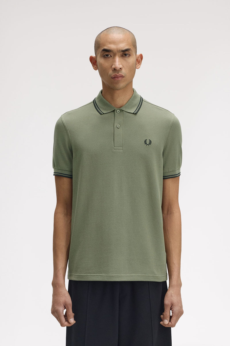 TWIN TIPPED FRED PERRY SHIRT