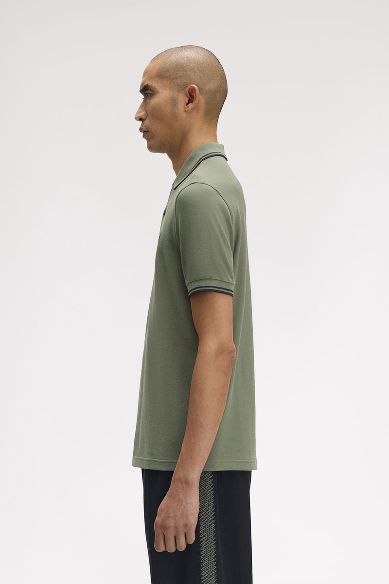 TWIN TIPPED FRED PERRY SHIRT