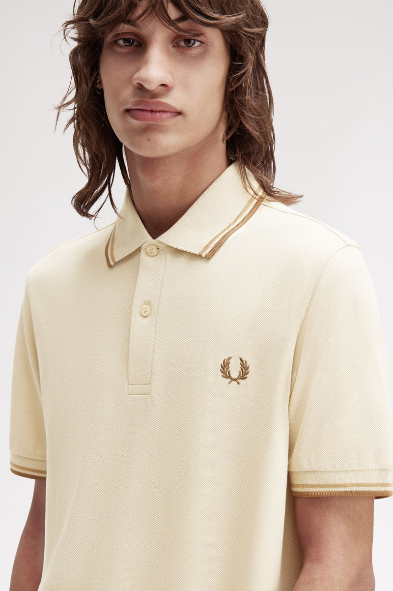 TWIN TIPPED FRED PERRY SHIRT