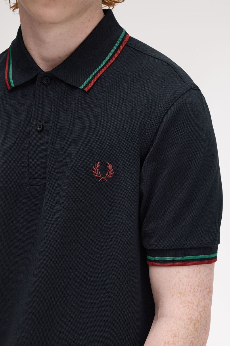TWIN TIPPED FRED PERRY SHIRT