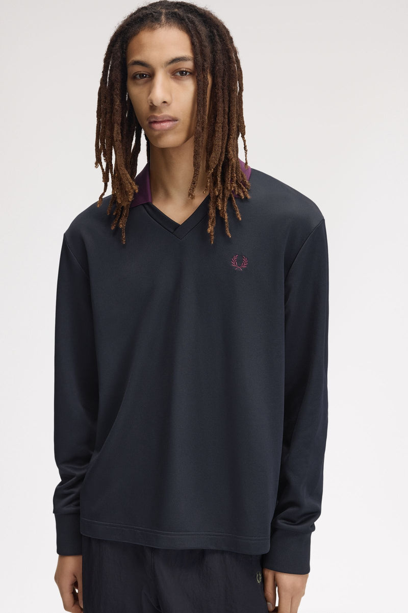 CONTRAST COLLAR SWEATSHIRT