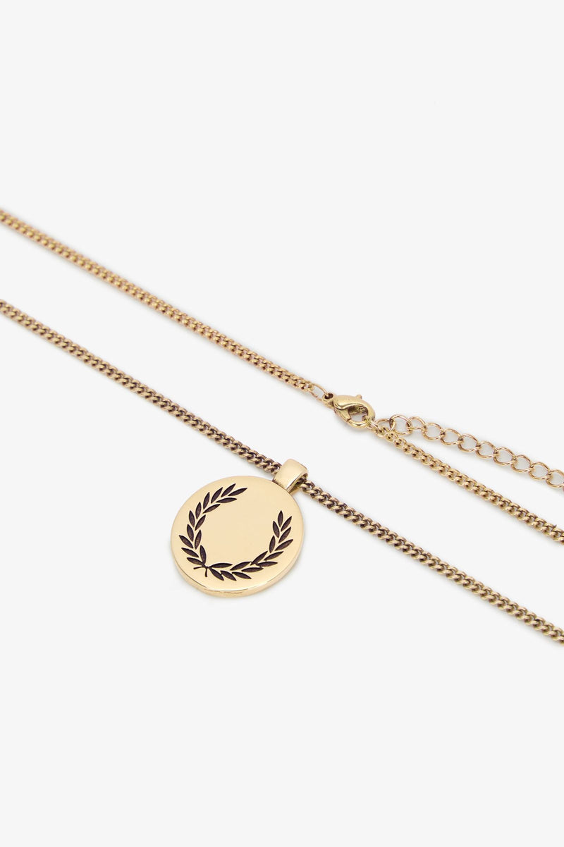 LAUREL WREATH PENDANT NECKLACE
