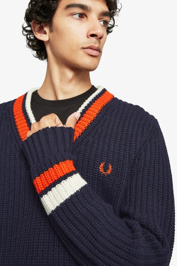 FRED PERRY BOLD TIPPED V NECK JUMPER