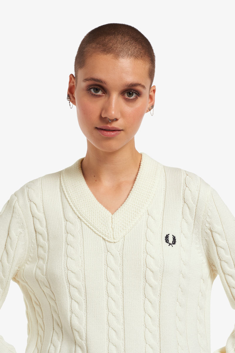 FRED PERRY V-NECK CABLE KNIT JUMPER