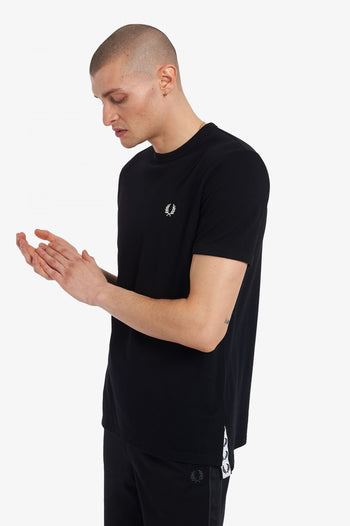 FRED PERRY CONCEALED TAPE T-SHIRT