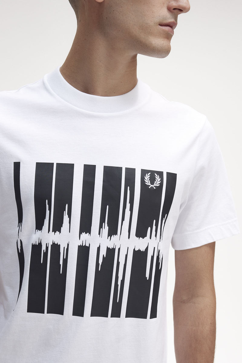 FRED PERRY SOUNDWAVE GRAPHIC T-SHIRT